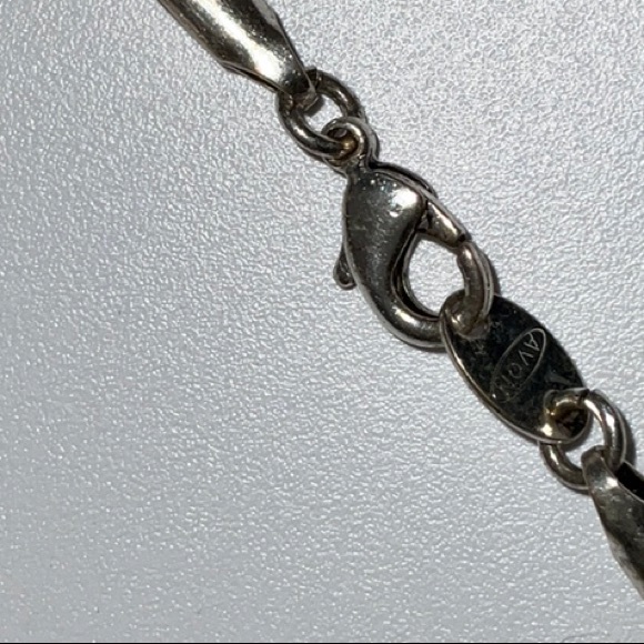 Avon SP Gold and Silver Tone Metal Pendant With Faux Mother of Pearl Long Chain - Picture 8 of 12